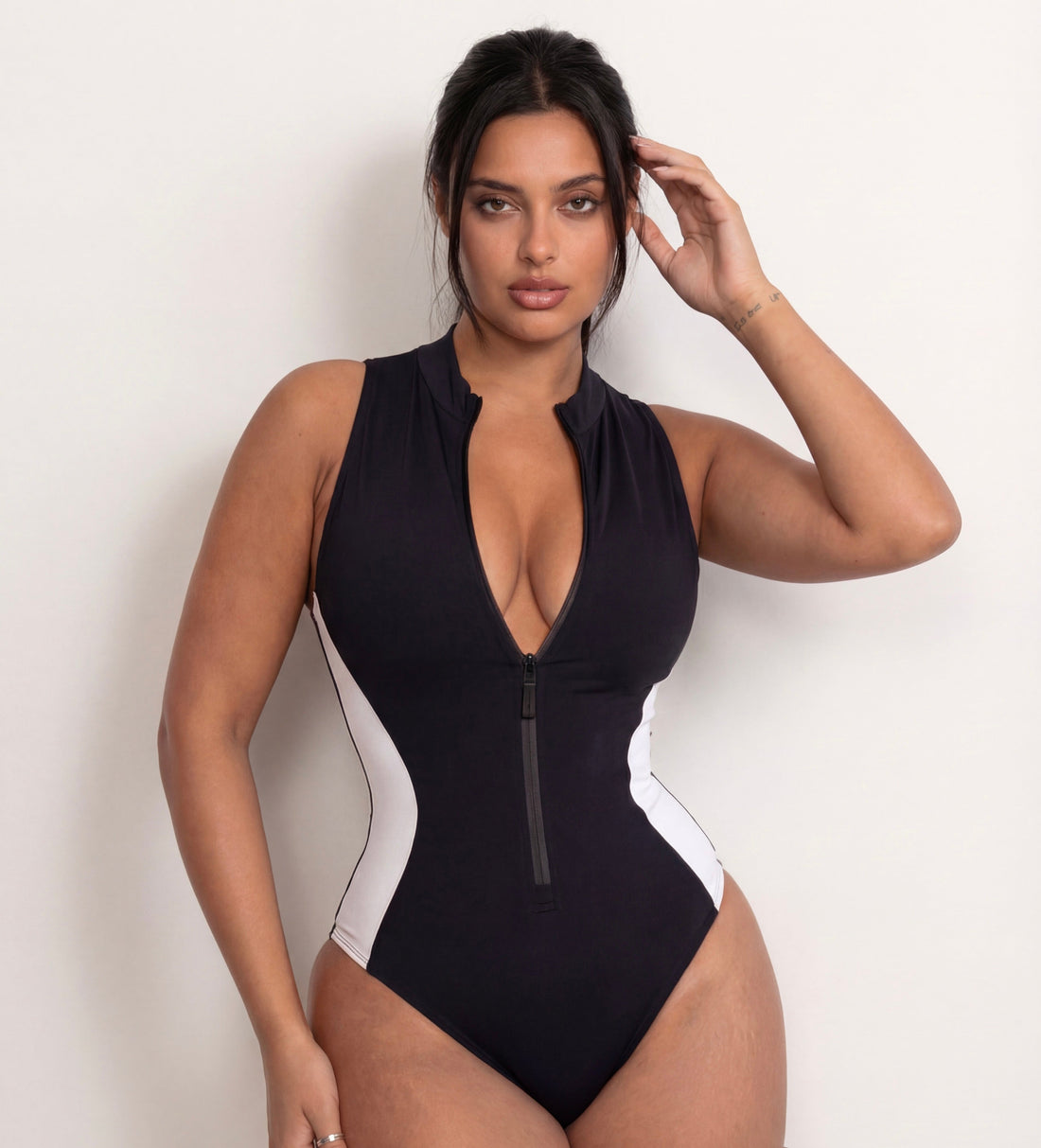 LUMEN Shaping push-up swimsuit with a zipper